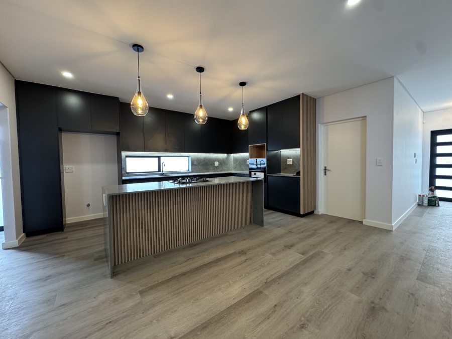4 Bedroom Property for Sale in Sandown Western Cape